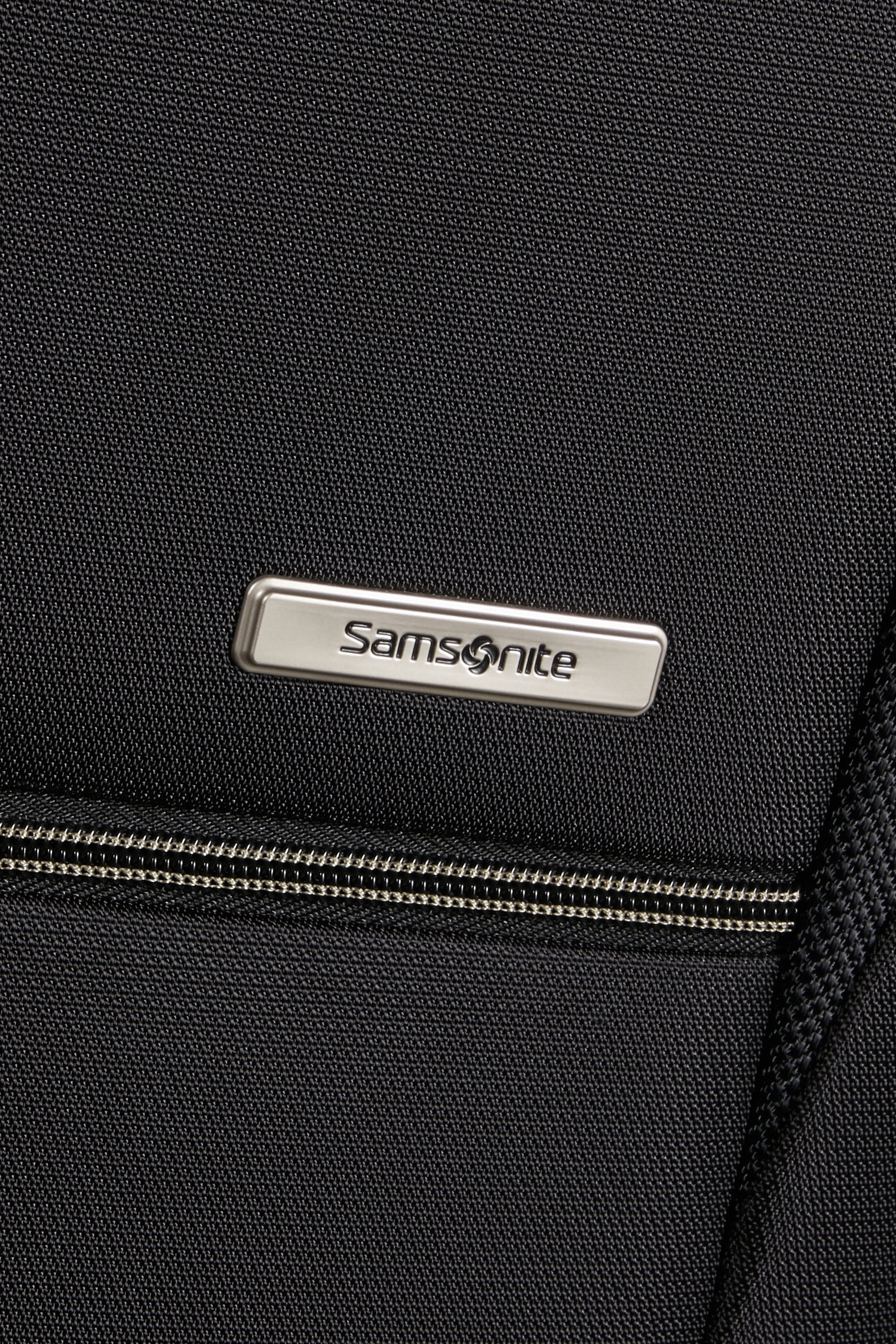 Samsonite Base Breeze 4 Wheel Exp Medium Suitcase - 67cm