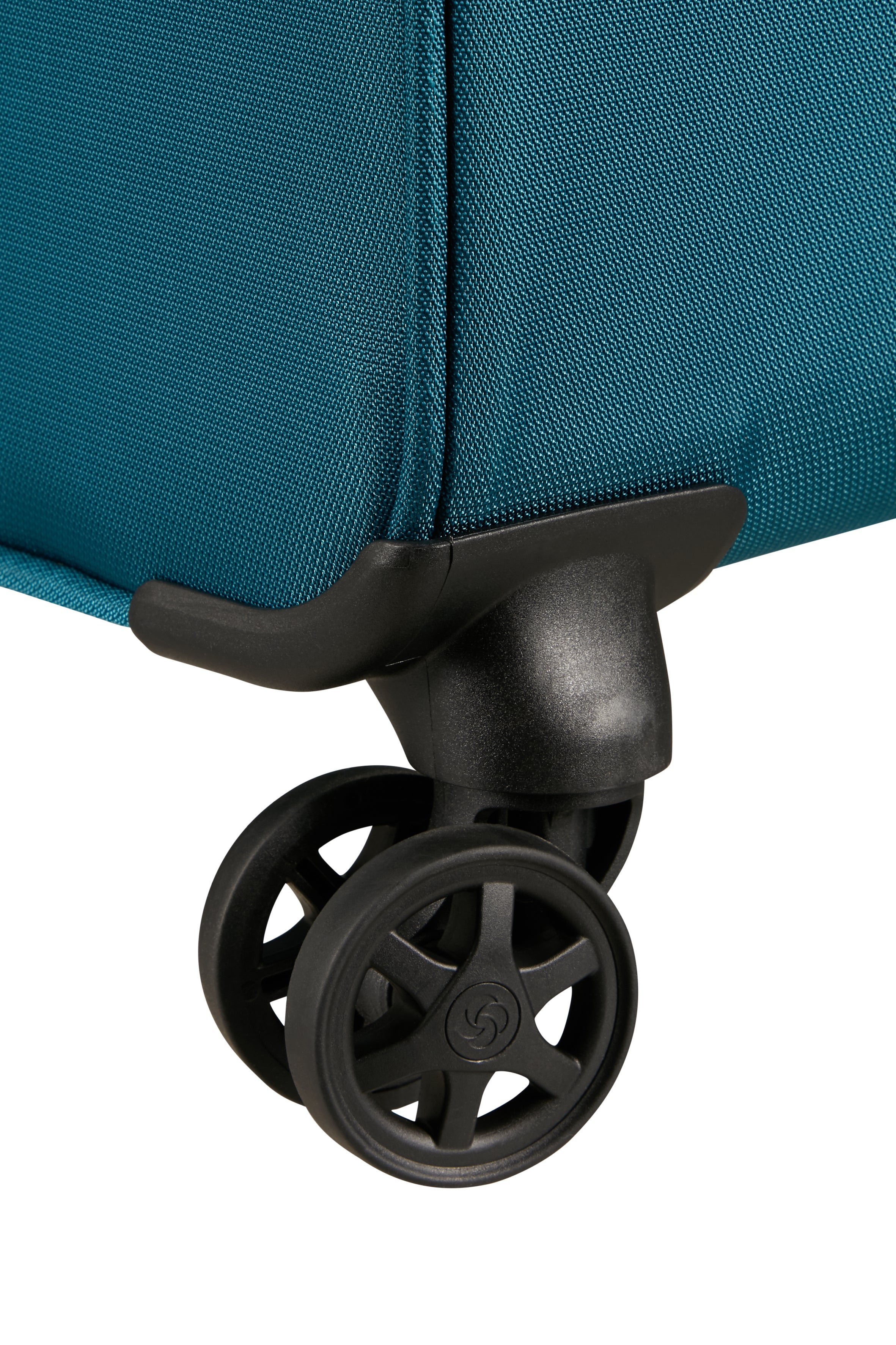 Samsonite Base Breeze 4 Wheel Exp Medium Suitcase - 67cm