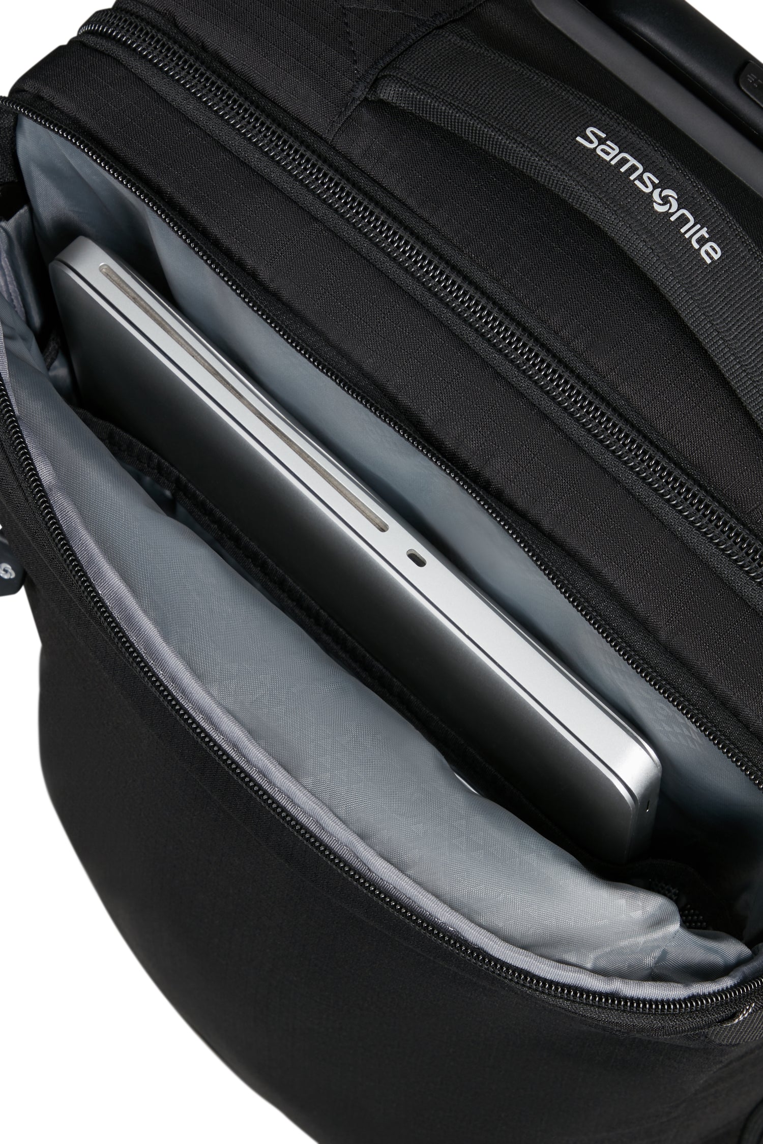 Samsonite Roadseeker Duffle with wheels 55cm