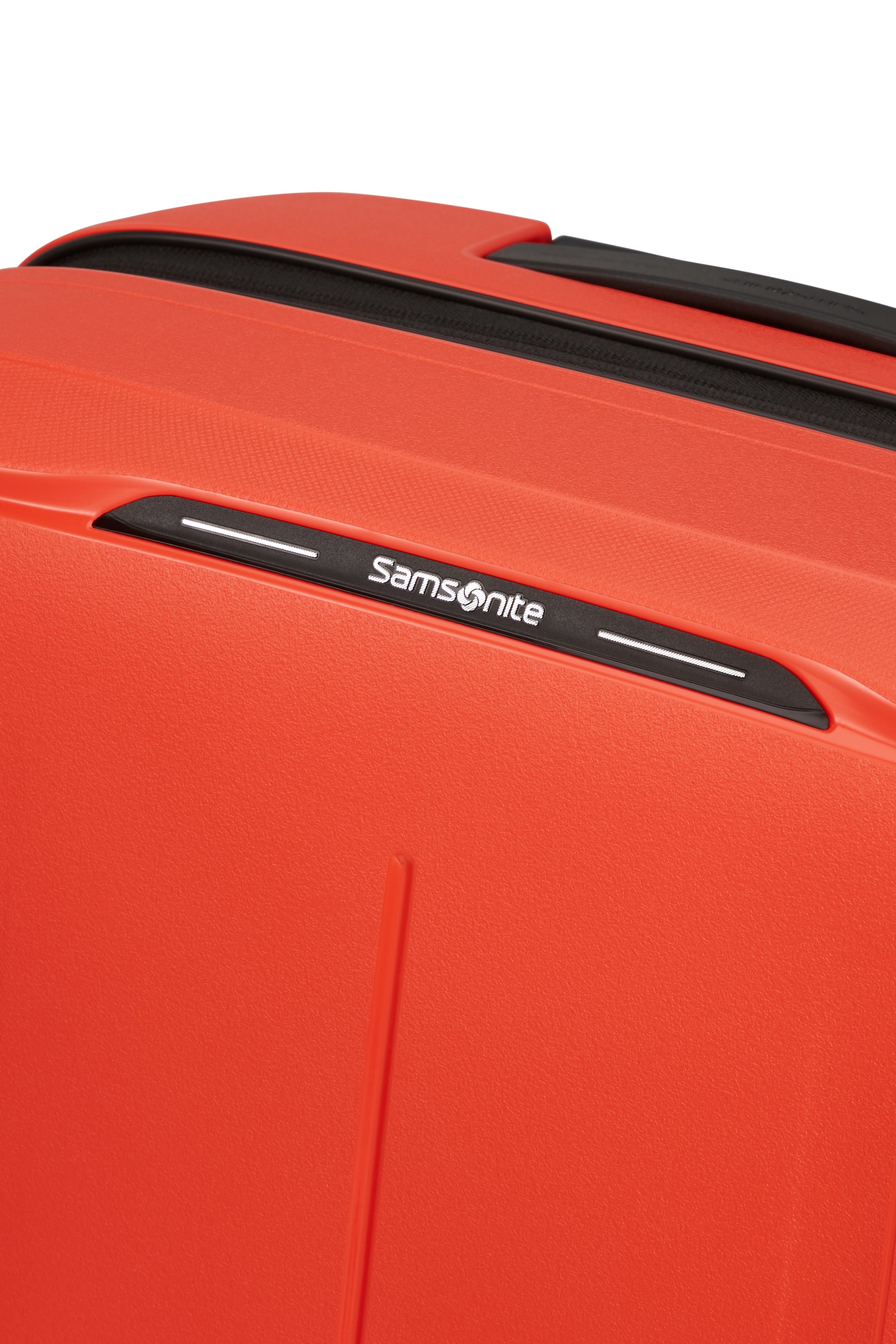 Samsonite Essens With Zip 55cm Spinner