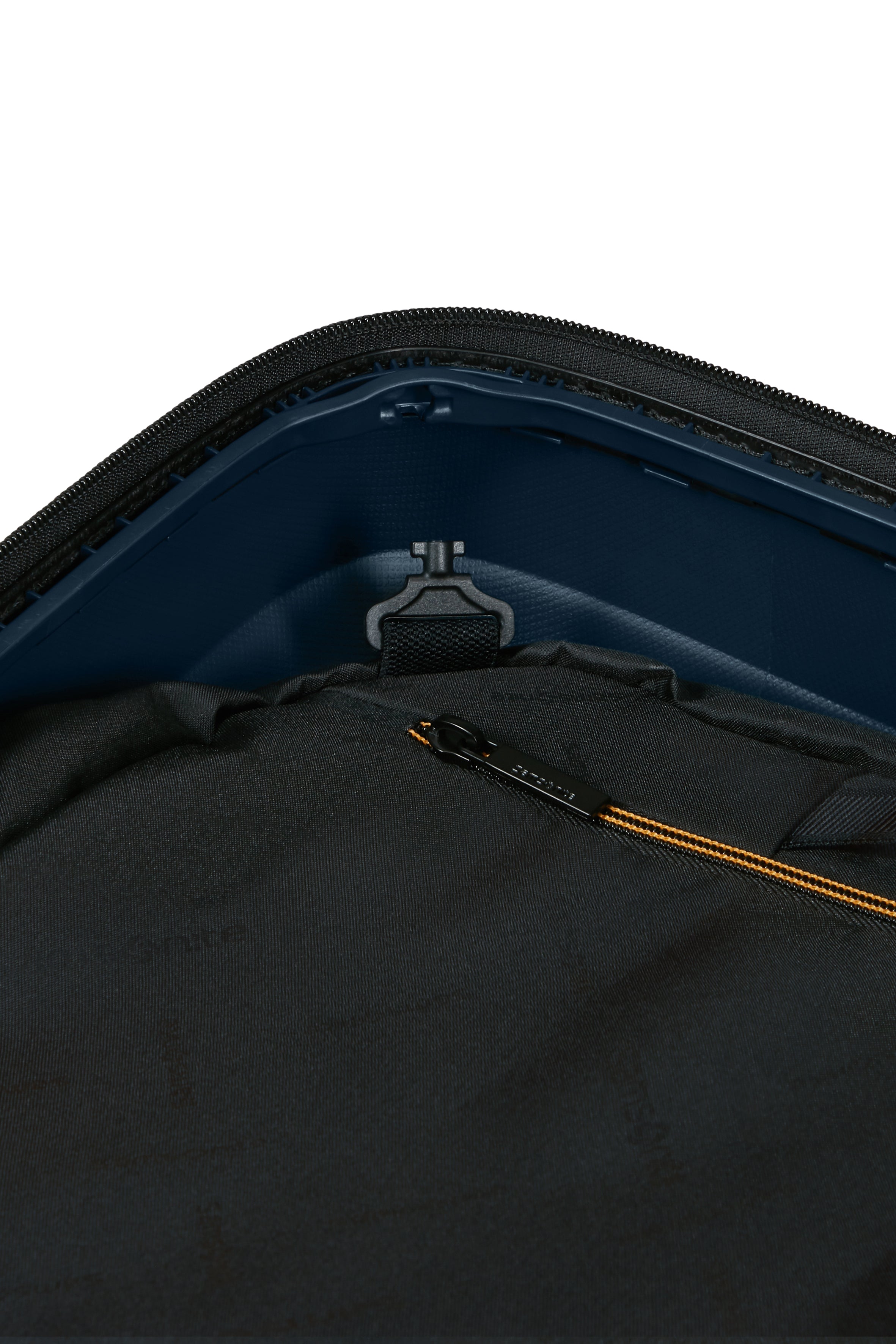 Samsonite Essens EXP Zip 55cm Spinner