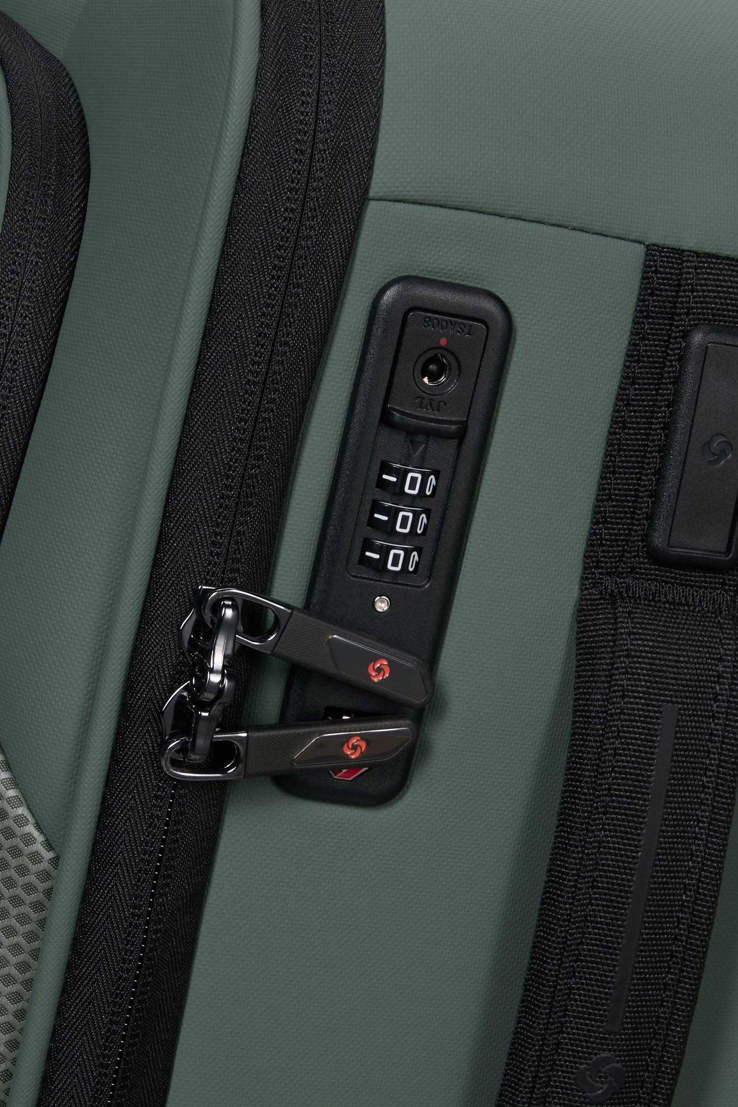 Samsonite Glazed Spinner Exp  55cm- Cabin