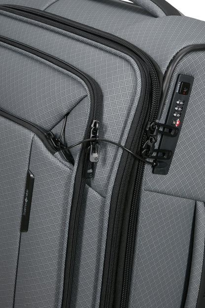 Samsonite Respark 67cm Expandable Spinner
