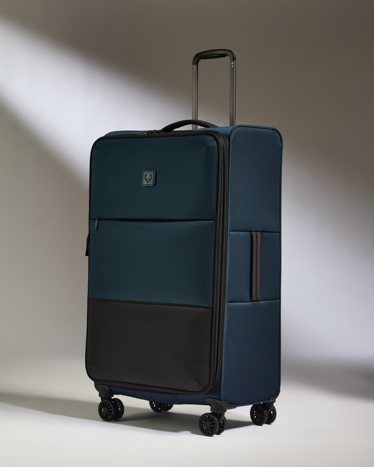 Antler Soft Stripe 2.0 Lightest Large Suitcase - 81 cm