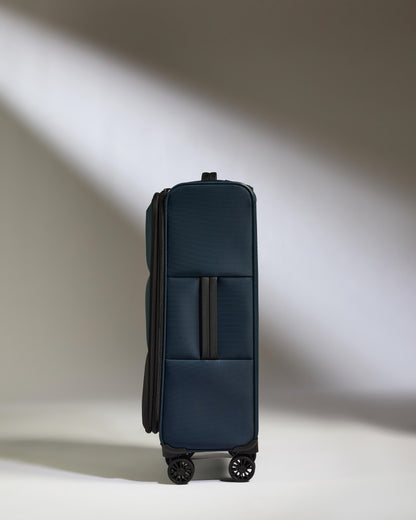 Antler Lightest Medium Suitcase - Soft Stripe 2.0