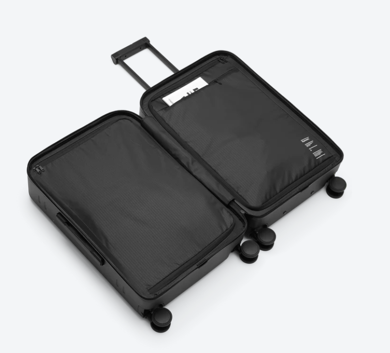 D_b_ Ramverk Check-in 4 Wheel Luggage Medium - 67cm