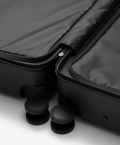 D_b_ Ramverk Check-in 4 Wheel Luggage Medium - 67cm