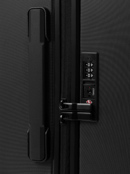 D_b_ Ramverk Check-in 4 Wheel Luggage Large - 78cm