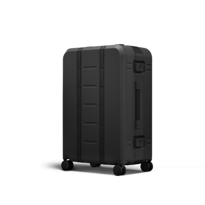 D_b_ Ramverk Pro 4 Wheel Large Suitcase - 75cm