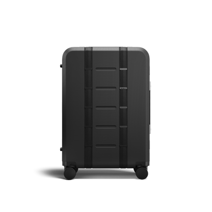 D_b_ Ramverk Pro Check-in Luggage Medium 68cm