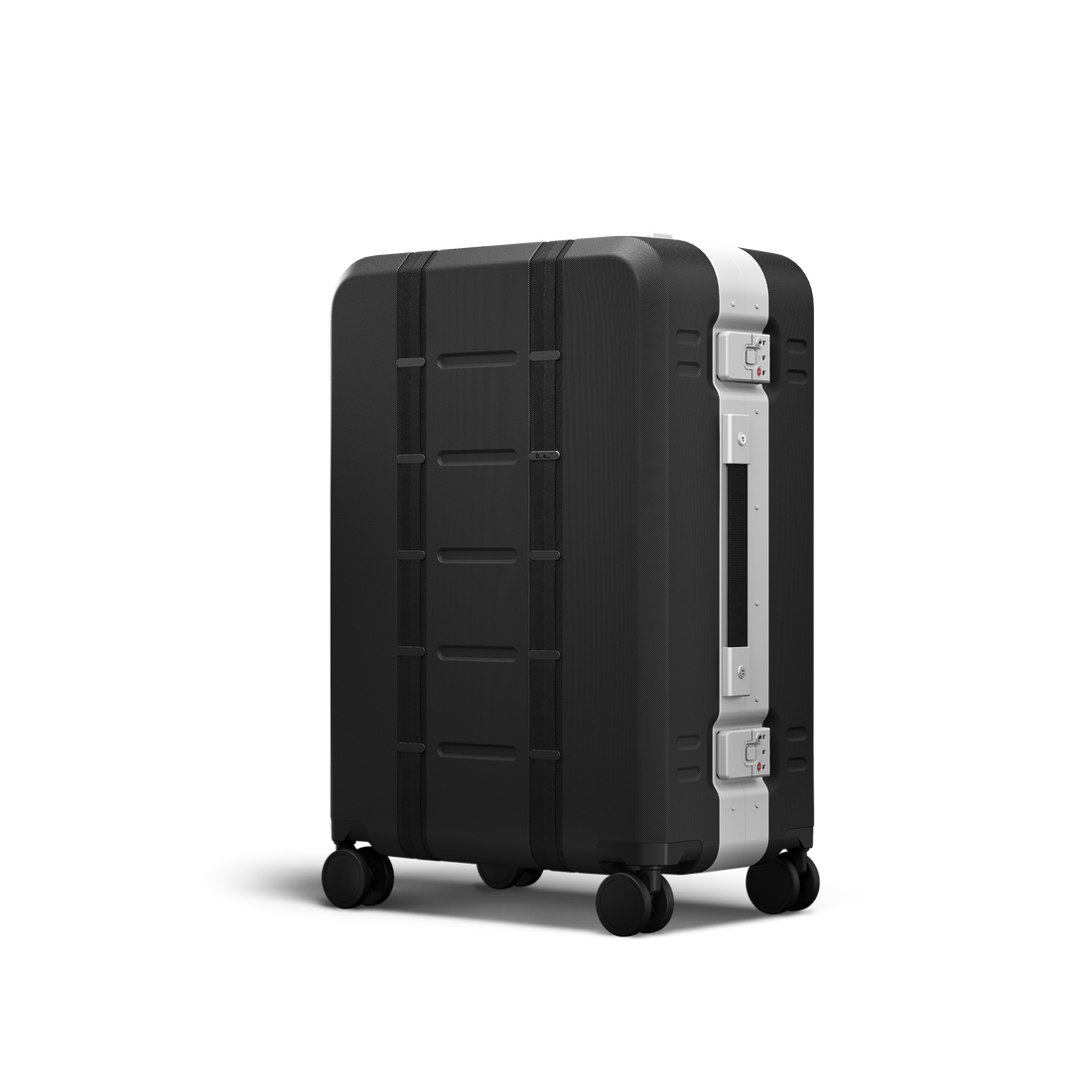 D_b_ Ramverk Pro Check-in Luggage Medium 68cm