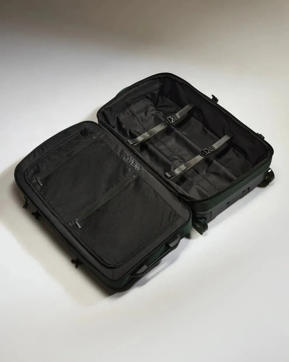 Antler Discovery Wheeled Duffel -73cm