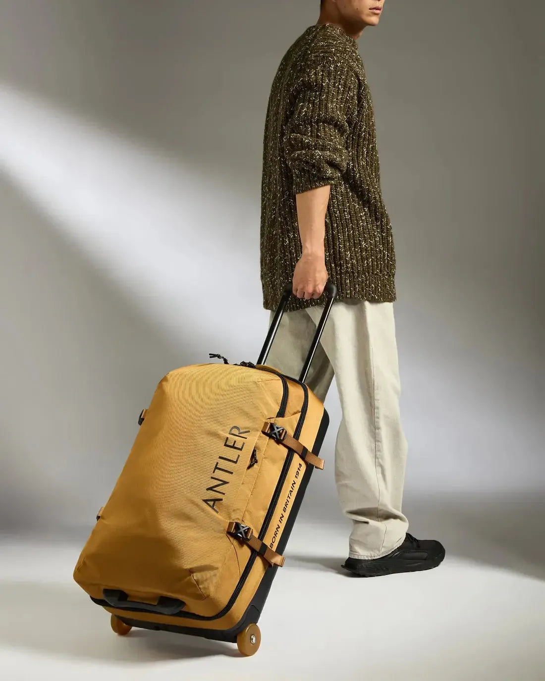 Antler Discovery Wheeled Duffel -73cm