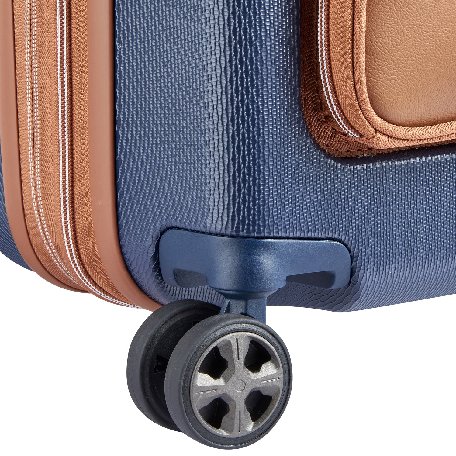 Delsey Chatelet Air 2.0 Spinner 55cm Exp Business Cabin (Front Pocket)